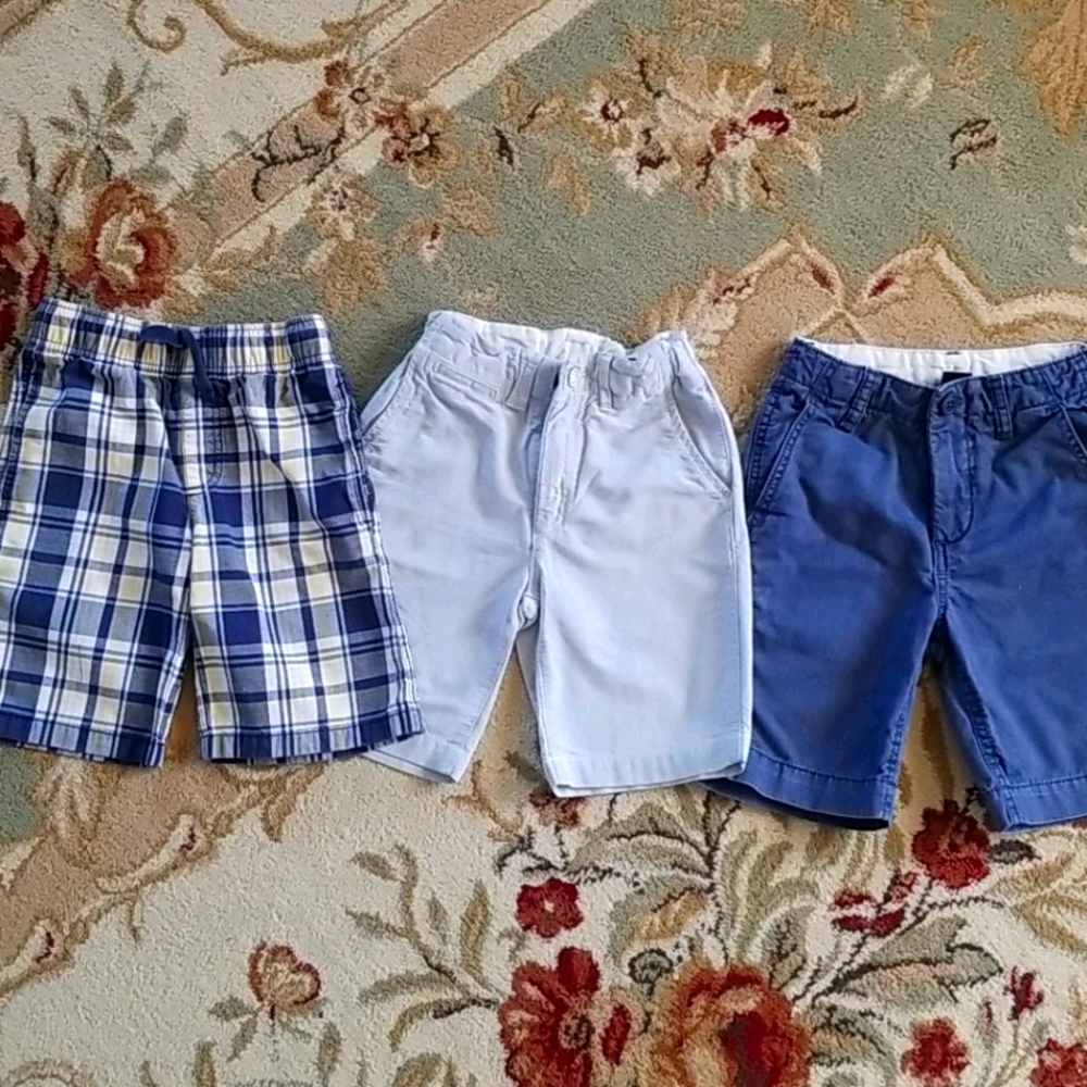 Bundle of 3 Boys size 6 shorts.